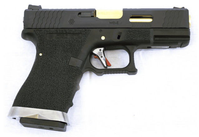 We e force eu19 g series pistol bk (black slide and gold barrel) - Airsoft G Series / EU Series - view 3