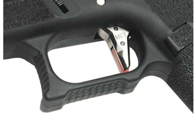 WE Custom 34 Series Pistol (Black Slide and Silver Barrel - Black) - Airsoft G Series / EU Series - view 3