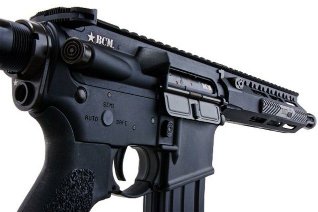VFC BCM MCMR AEG Airsoft M4 Rifle (SBR 8 inch) (Built-in Gate Aster ETU) - VFC - view 7