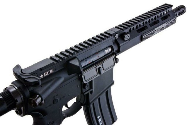 VFC BCM MCMR AEG Airsoft M4 Rifle (SBR 8 inch) (Built-in Gate Aster ETU) - VFC - view 4