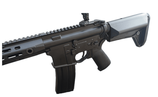 CYMA Standard M4 10.5 M-LOK AEG (with Built-In Mosfet & Tracer Hop-Up - Black - CM.068M-10) - Cyma - view 8