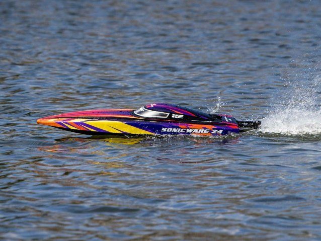 RED Sonicwake 24" Self-Righting Brushless Deep-V RTR - Boats - view 20
