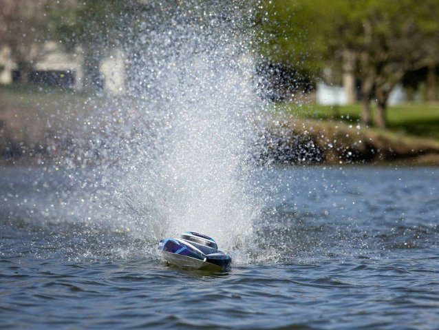blue Sonicwake 24" Self-Righting Brushless Deep-V RTR - Boats - view 20