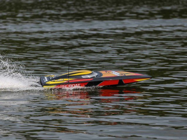 BLACK Sonicwake 36" Self-Righting Brushless Deep-V RTR - Boats - view 2