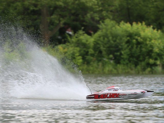 white and red Blackjack 42" 8S Brushless Catamaran RTR - Boats - view 20