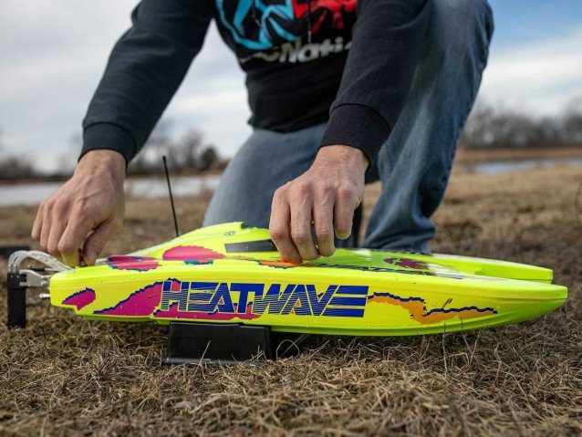Blackjack 24" V2 Catamaran Brushless RTR, Heat Wave - Boats - view 18