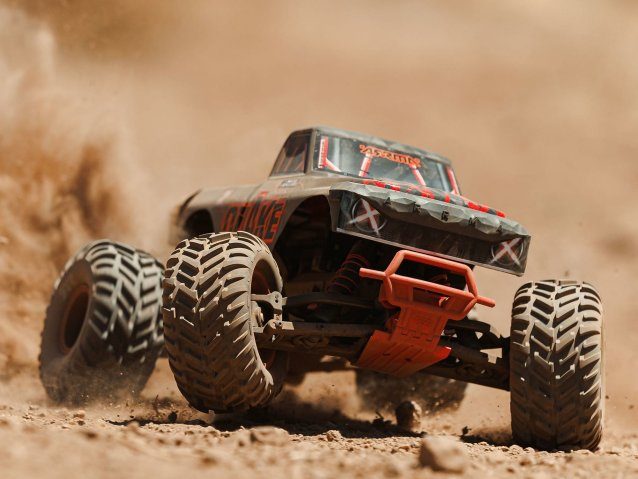 red 1/10 QUAKE 223S DSC 2WD RTR Brushless Monster Truck - Cars - view 17