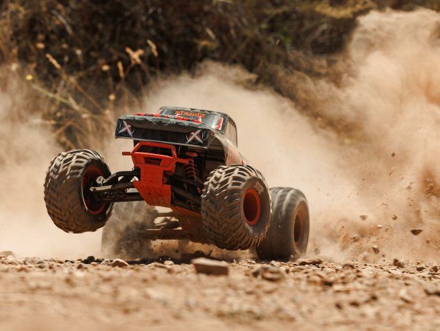 red 1/10 QUAKE 223S DSC 2WD RTR Brushless Monster Truck - Cars - view 19
