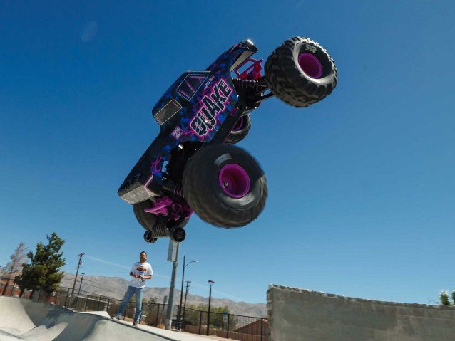 purple 1/10 QUAKE 223S DSC 2WD RTR Brushless Monster Truck - Cars - view 14