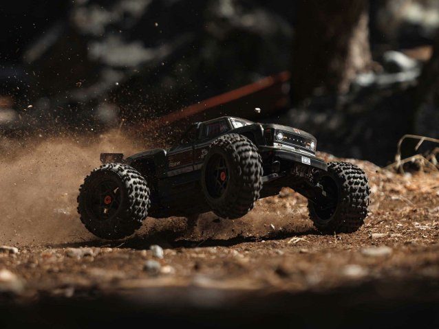 gun metal 1/10 OUTCAST 4S 4X4 BLX Stunt MT (with Centre Diff) - Cars - view 25