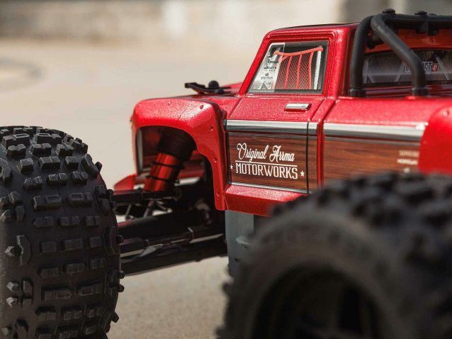 red 1/10 OUTCAST 4S 4X4 BLX Stunt MT (with Centre Diff) - Cars - view 11