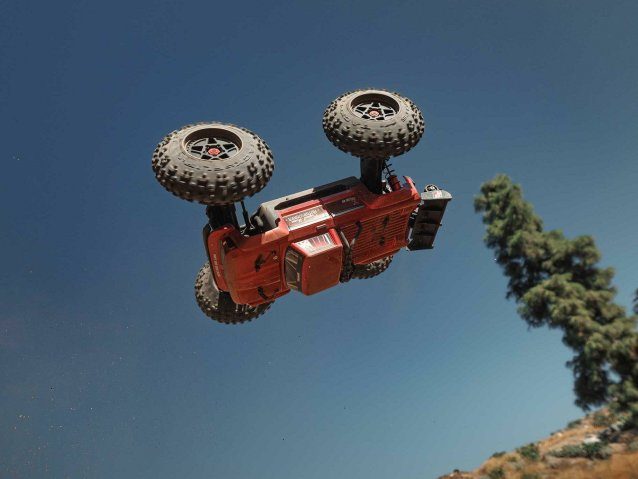 red 1/10 OUTCAST 4S 4X4 BLX Stunt MT (with Centre Diff) - Cars - view 19