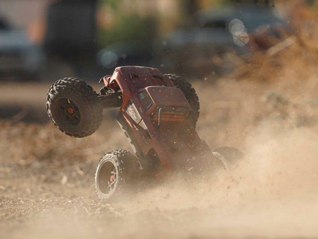 red 1/10 OUTCAST 4S 4X4 BLX Stunt MT (with Centre Diff) - Cars - view 21