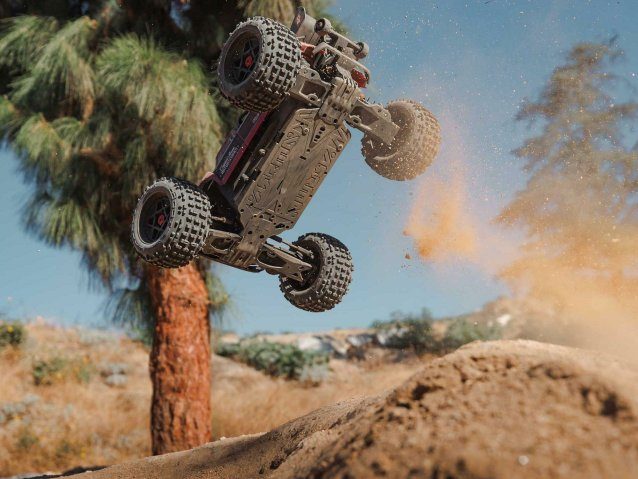 red 1/10 OUTCAST 4S 4X4 BLX Stunt MT (with Centre Diff) - Cars - view 27