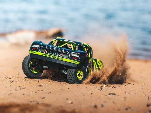green and black 1/7 MOJAVE 6S 4X4 BLX Desert Truck RTR - Cars - view 7