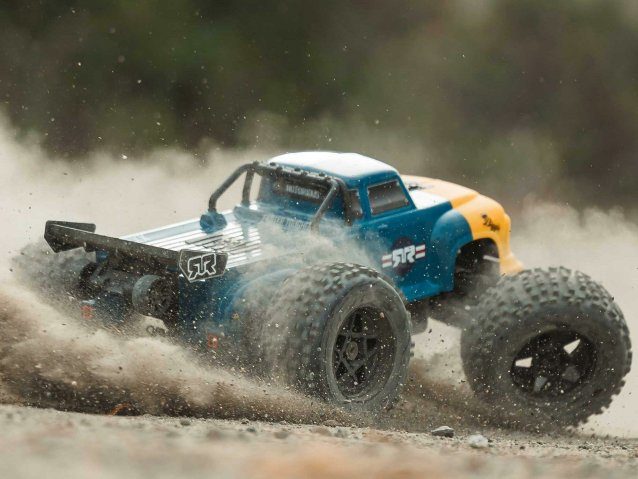 blue 1/8 NOTORIOUS 6S V6 4X4 BLX Stunt Truck RTR - Cars - view 22
