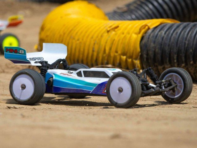 blue 1/16 Mini-B 2WD Brushless Buggy RTR - Cars - view 18