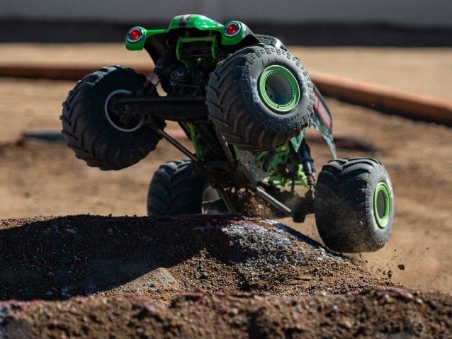 1/8 LMT 2.0 Grave Digger 4X4 Solid Axle Monster Truck RTR - Cars - view 22