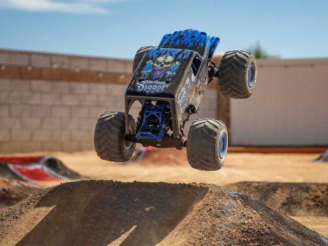 1/8 LMT 2.0 Son-Uva Digger 4X4 Solid Axle Monster Truck RTR - Cars - view 11