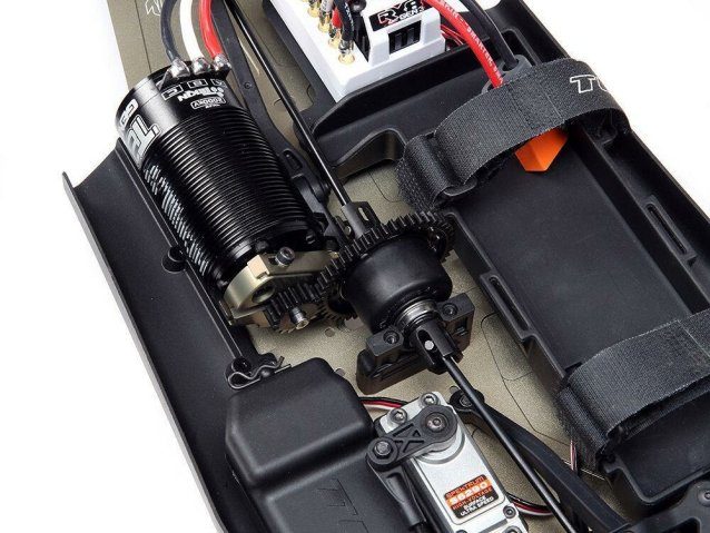 TLR 1/8 8IGHT XT/XTE 4WD Nitro/Electric Truggy Race Kit - Cars - view 20