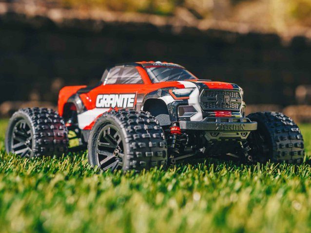 red 1/18 GRANITE GROM MEGA 4X4 MT with Battery & Charger - Cars - view 10