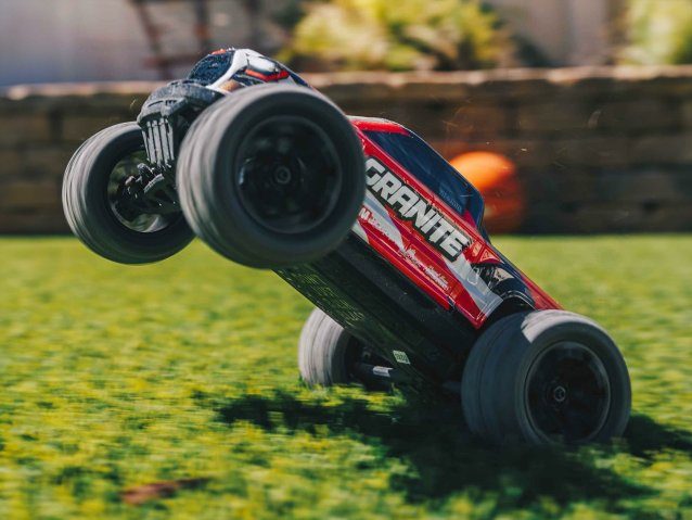 red 1/18 GRANITE GROM MEGA 4X4 MT with Battery & Charger - Cars - view 17