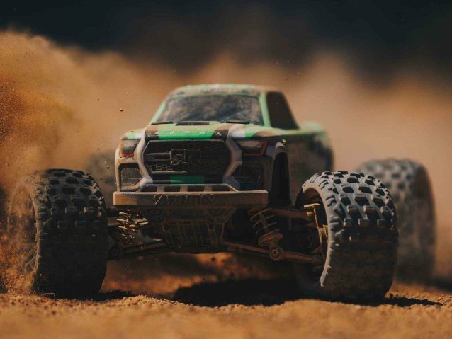 green 1/18 GRANITE GROM MEGA 4X4 MT with Battery & Charger - Cars - view 13