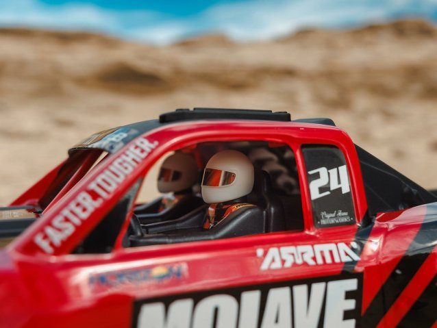 red 1/16 MOJAVE GROM MEGA 4X4 DT with Battery & Charger - Cars - view 11