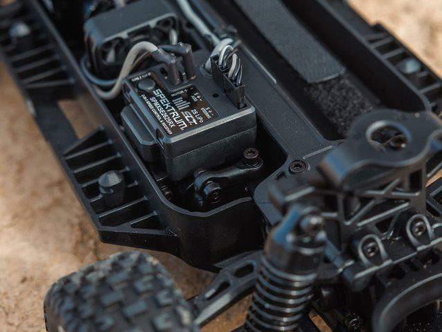 blue 1/16 MOJAVE GROM MEGA 4X4 DT with Battery & Charger - Cars - view 5