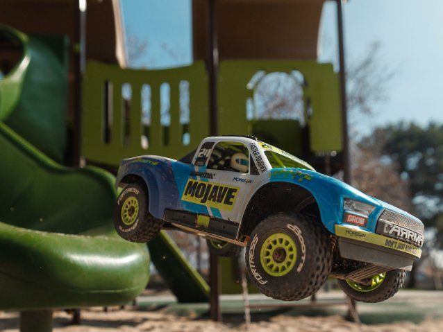 blue 1/16 MOJAVE GROM MEGA 4X4 DT with Battery & Charger - Cars - view 17