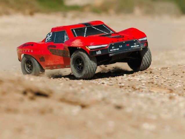 RED 1/10 FURY MEGA 550 4X2 SCT WITH BATTERY AND CHARGER - Cars - view 18
