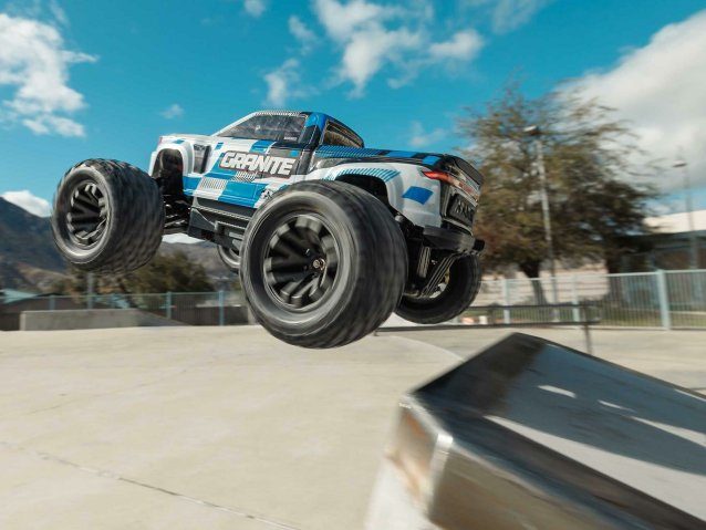 blue 1/10 GRANITE MEGA 665 4X4 RTR Monster Truck - Cars - view 19