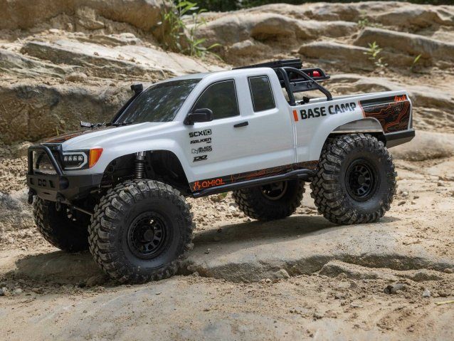white 1/10 SCX10 III Base Camp 4X4 Rock Crawler RTR - Cars - view 18