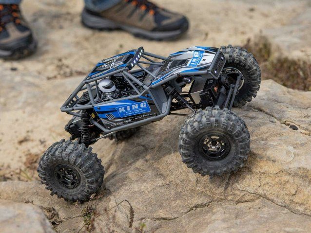 blue 1/18 UTB18 Capra 4WS 4WD Trail Buggy RTR with battery and charger - Cars - view 14