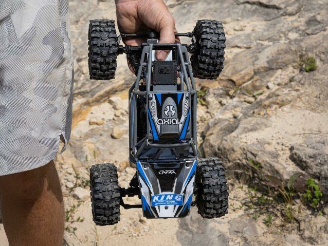 blue 1/18 UTB18 Capra 4WS 4WD Trail Buggy RTR with battery and charger - Cars - view 16
