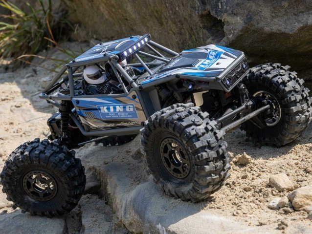blue 1/18 UTB18 Capra 4WS 4WD Trail Buggy RTR with battery and charger - Cars - view 19