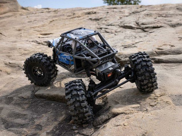 blue 1/18 UTB18 Capra 4WS 4WD Trail Buggy RTR with battery and charger - Cars - view 20