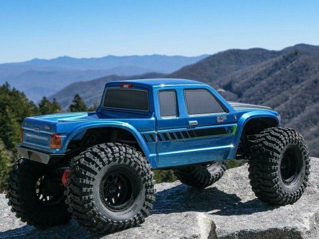 blue 1/10 SCX10 III Base Camp 4X4 Rock Crawler RTR - Cars - view 22