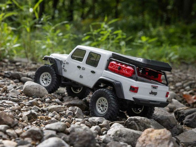 white 1/24 SCX24 Jeep JT Gladiator 4WD Rock Crawler RTR - Cars - view 21