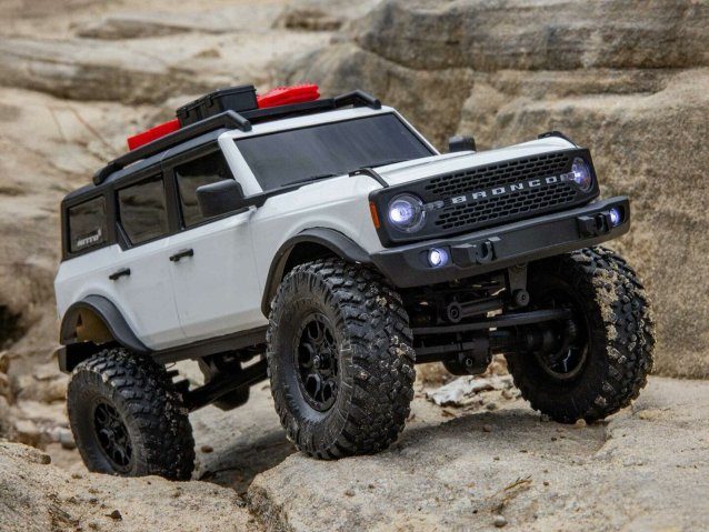 white 1/24 SCX24 Ford Bronco 4X4 RTR with battery and charger - Cars - view 15