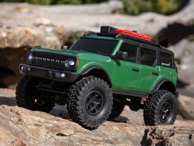 green 1/24 SCX24 Ford Bronco 4X4 RTR with battery and charger - Cars - view 19