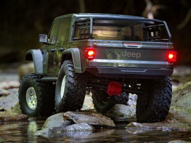 grey 1/10 SCX10III Jeep JT Gladiator 4WD Rock Crawler RTR - Cars - view 21