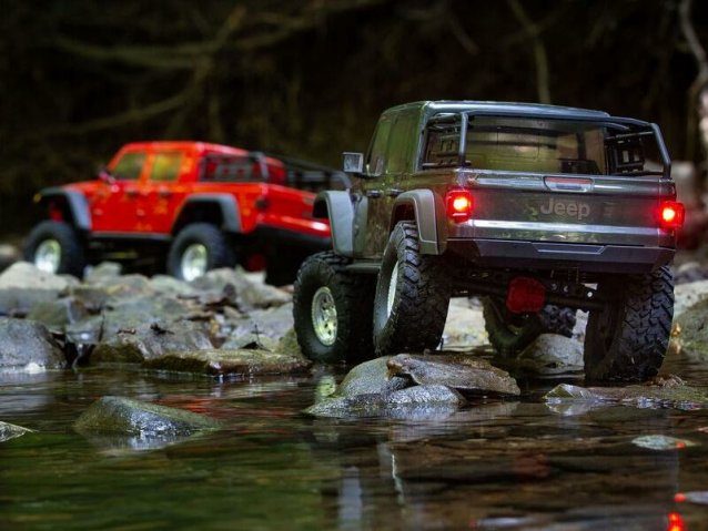 grey 1/10 SCX10III Jeep JT Gladiator 4WD Rock Crawler RTR - Cars - view 22