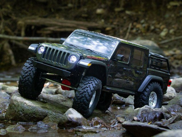 grey 1/10 SCX10III Jeep JT Gladiator 4WD Rock Crawler RTR - Cars - view 23