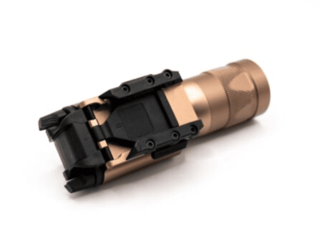 Rebel X300 VAMPIRE Tactical Pistol Flashlight 850 Lumen with Strobe - Dark Earth - Airsoft Torches & Laser Units - view 2